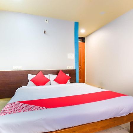 Oyo 67509 Hotel Tukson Narayangaon Exterior foto
